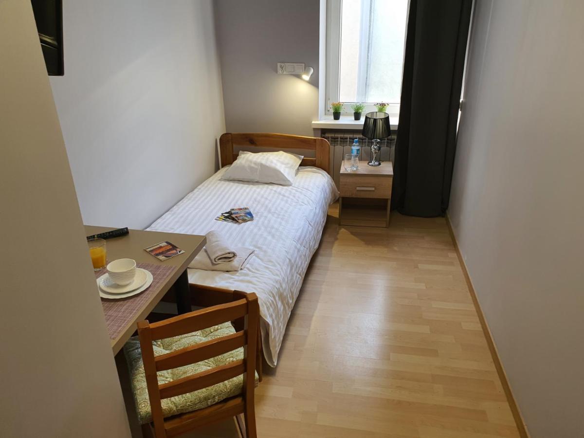 Jasna Hostelik Self Check-In Warszawa Eksteriør billede